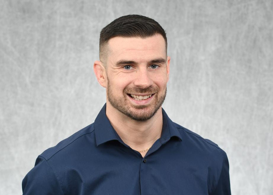Andrew Reca headshot