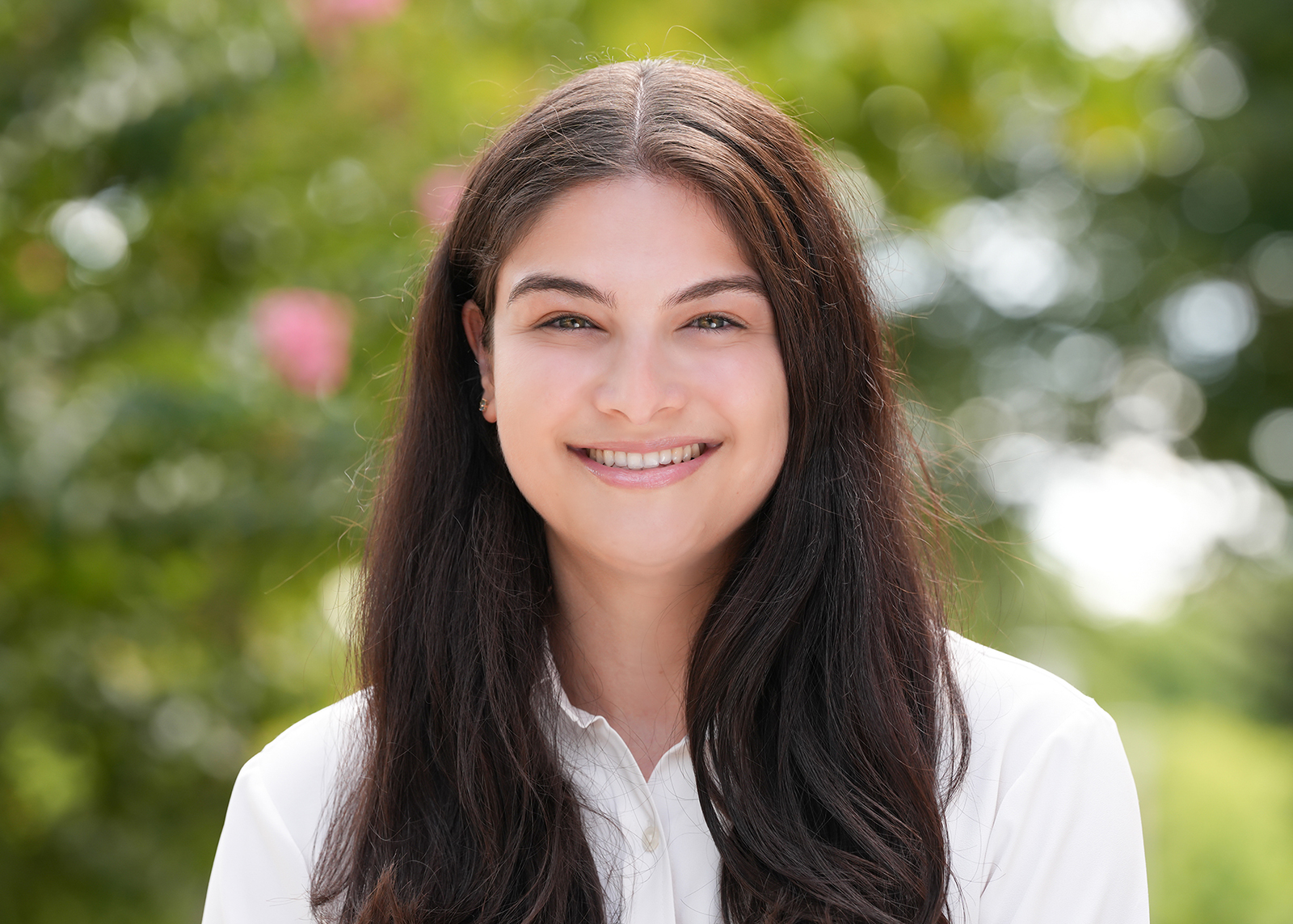 Hannah Gibbons headshot